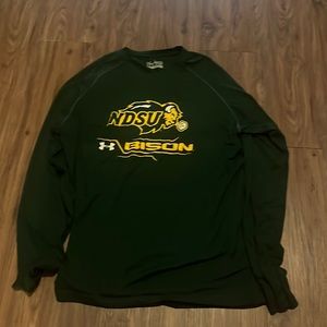 NDSU Bison Longsleeve DriFit - Under Armour - Medium
